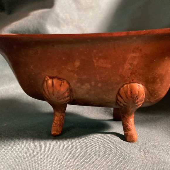 Vintage Eclectic Brass India Bathtub Figure - Decor - Picture 4 of 11